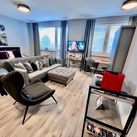 Bl - The Executive Suite, Boru - 24Hr Self Check-In, Free Private Parking, Balcony With Mountain View, 5 Minute Walk To City Center 班斯卡-比斯特里察 外观 照片
